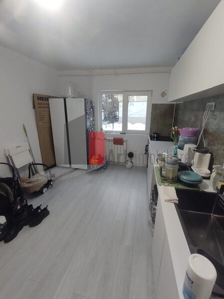 Drumul Gazarului, Giurgiului, vanzare apartament 2 camere semidecomandat.